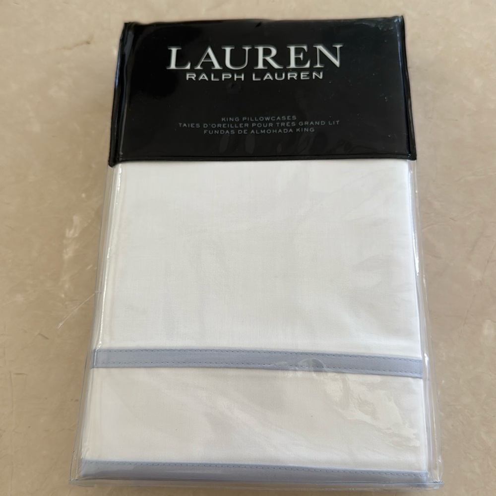 New Ralph Lauren Spencer White Cornflower Blue Border 2 King Pillowcase set. $85